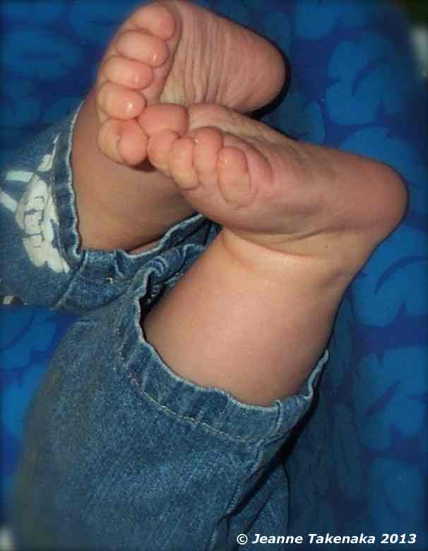 Baby toes 2 copy